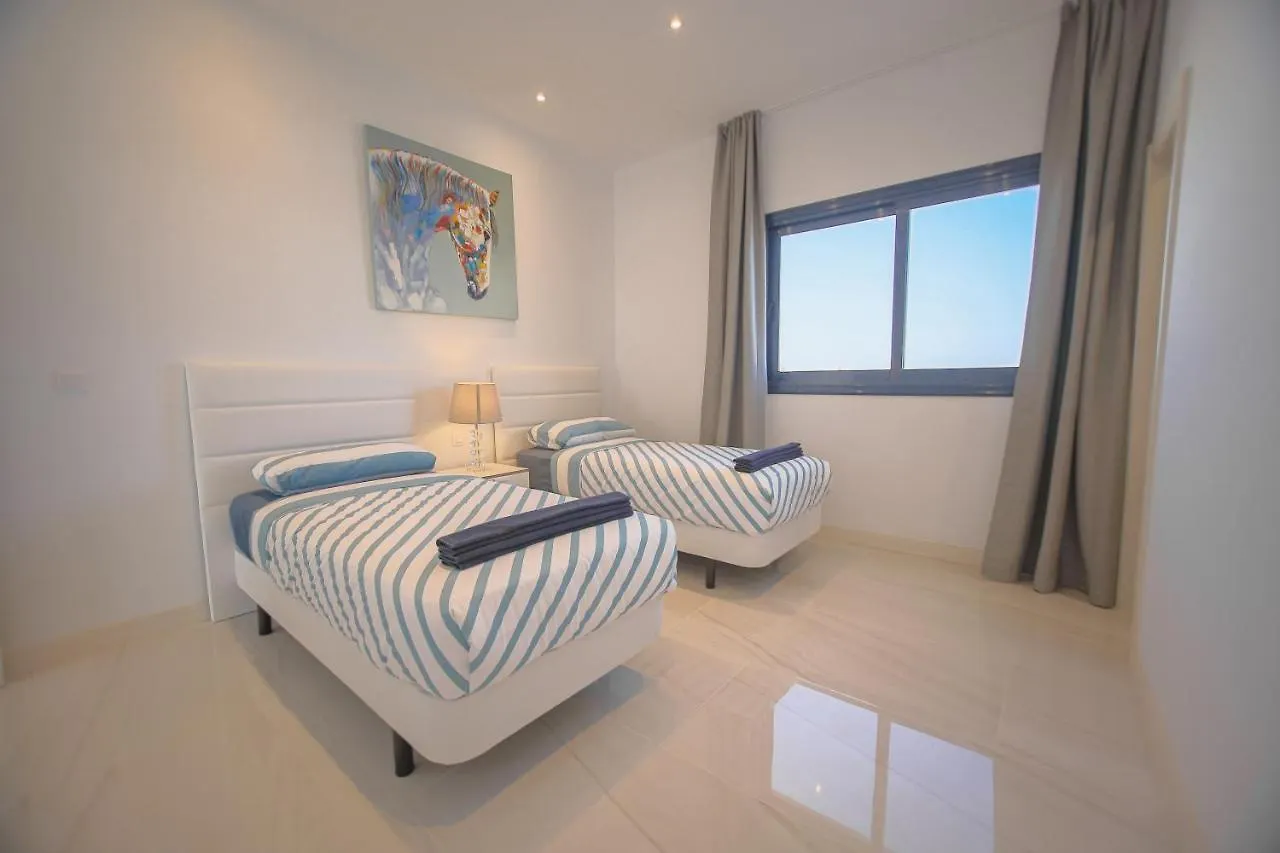 Atlantico Plaza Suite 6A - 2 Beds - 2 Baths Puerto del Carmen  0*, Puerto del Carmen (Lanzarote)